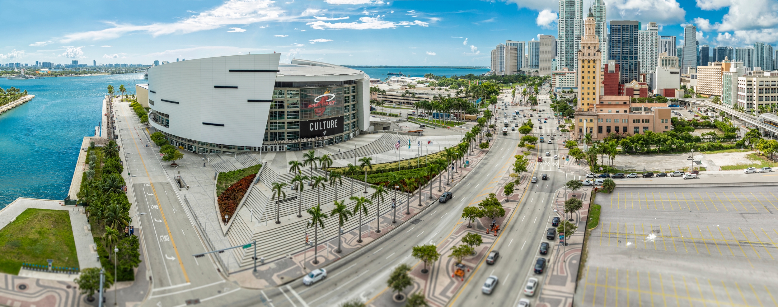 Aerial view of a busy, oceanside roadway in Fort Lauderdale .